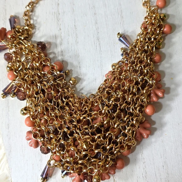 Unique Floral Gold Necklace EUC - Picture 7 of 7